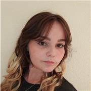 Chica joven con nivel medio de inglés y paciencia para enseñar hasta nivel bachillerato